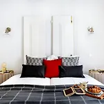 LeL Madalena GuestHouse